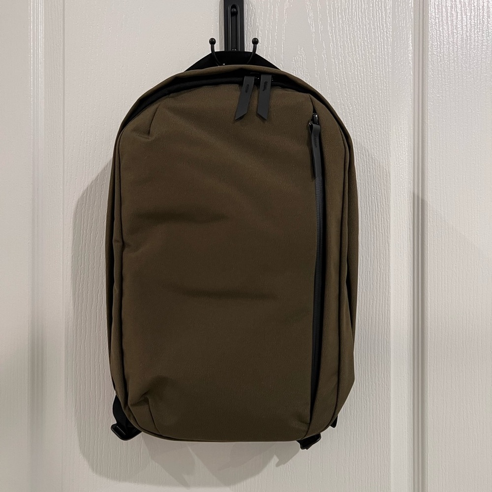 ALPAKA METRO BACKPACK (12L)